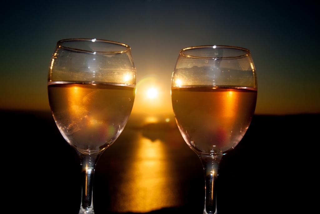 Santa Rinoula Suites Sea Sunset Views Adults Only Megalochori  Esterno foto