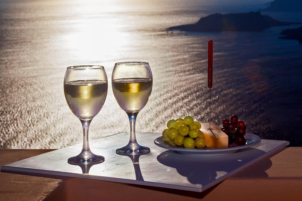 Santa Rinoula Suites Sea Sunset Views Adults Only Megalochori  Esterno foto